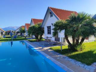 STO KASTRAKI PHOKIDOS