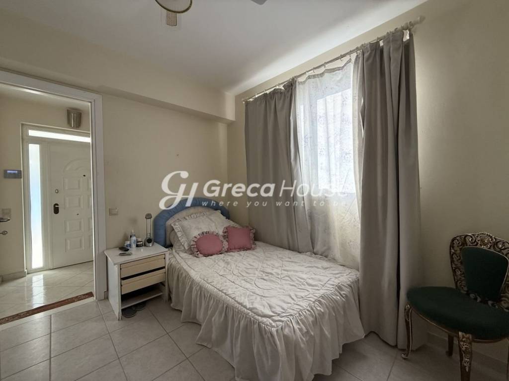 Πολυτελής βίλα με ιδιωτική παραλία προς πώληση Εύβοια