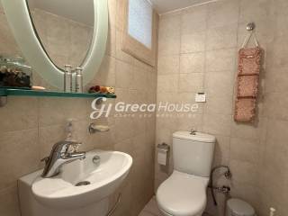 Πολυτελής βίλα με ιδιωτική παραλία προς πώληση Εύβοια