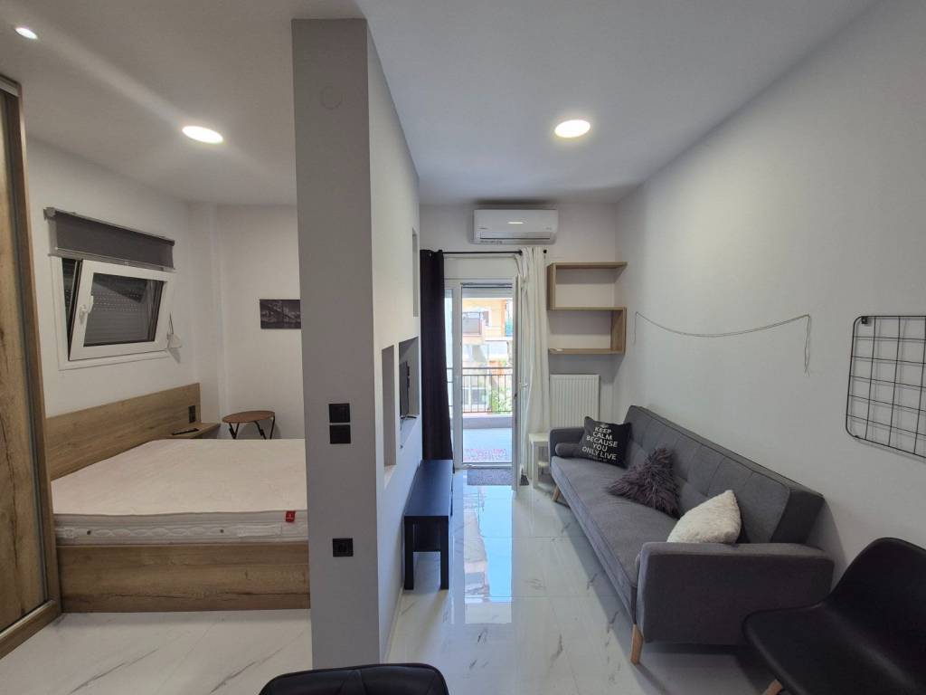 ΣΑΛΟΝΙ-ΥΠΝΟΔΩΜΑΤΙΟ