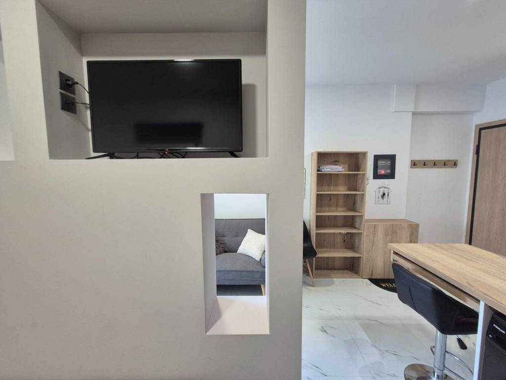 ΣΑΛΟΝΙ-ΥΠΝΟΔΩΜΑΤΙΟ