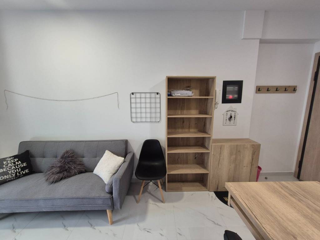 ΣΑΛΟΝΙ-ΥΠΝΟΔΩΜΑΤΙΟ -