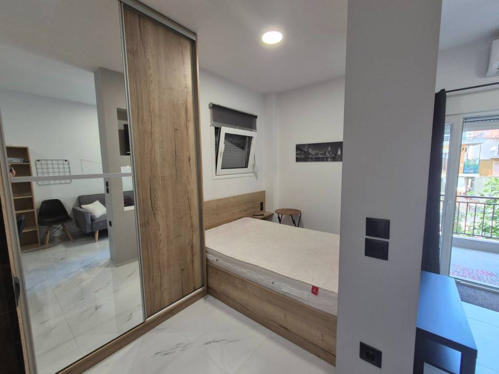 ΣΑΛΟΝΙ-ΥΠΝΟΔΩΜΑΤΙΟ