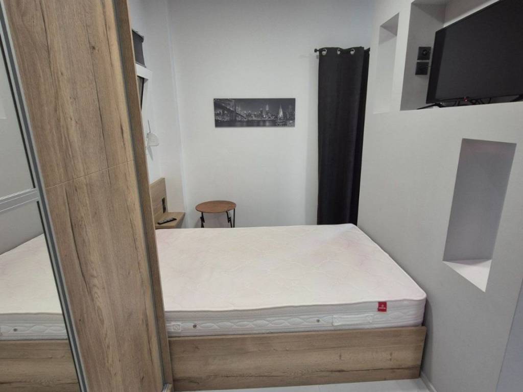 ΣΑΛΟΝΙ-ΥΠΝΟΔΩΜΑΤΙΟ