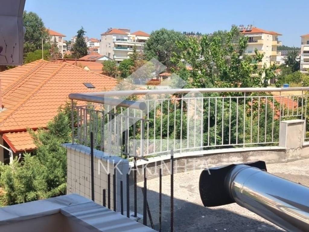 Θέα από μπαλκόνι