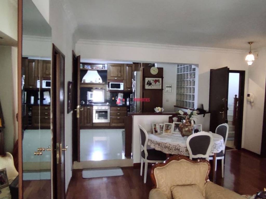 ΣΑΛΟΚΟΥΖΙΝΑ