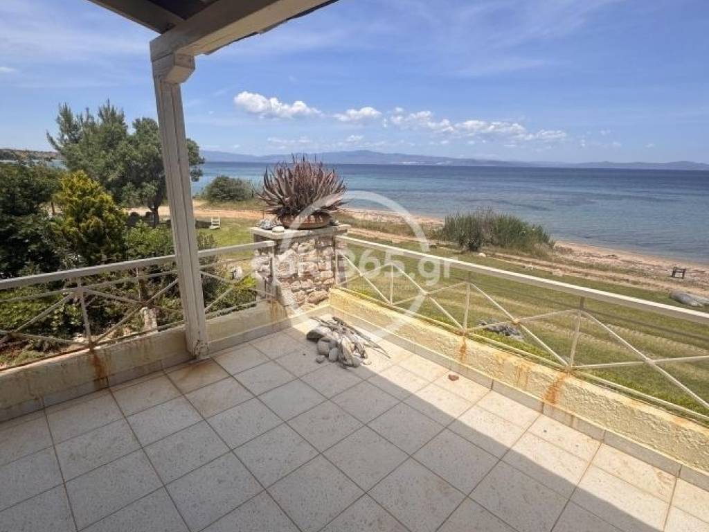 Θέα από μπαλκόνι