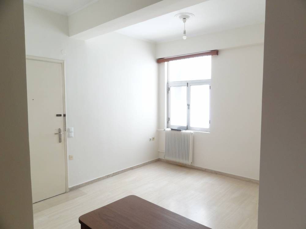 Ενοικιάζεται γκαρσονιέρα 35 τ.μ.