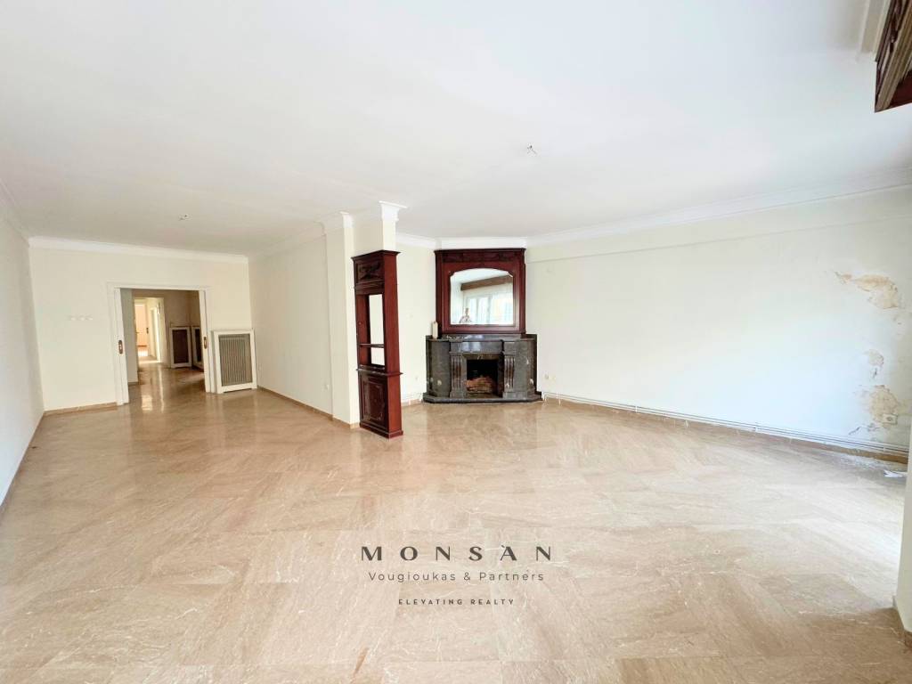 SALONI PROSOPSEOS ME TZAKI