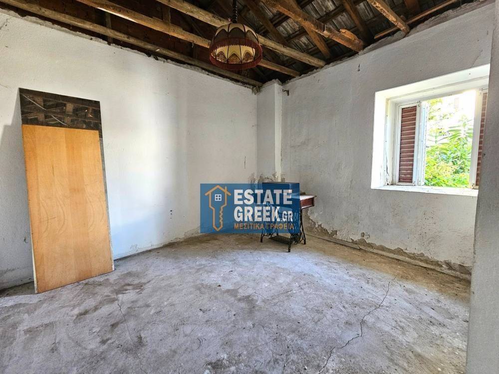 ★ Σε ανοκτωσιά ★ Με αποθήκη 6τμ ★ Χρήζει γενικής ανακαίνισης ★ 