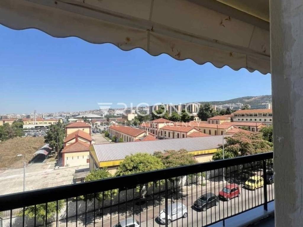 Θέα από μπαλκόνι