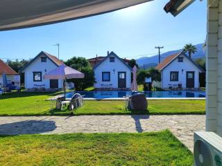 ΜΕ ΜΕΓΑΛΗ ΚΟΙΝΟΧΡΗΣΤΗ ΠΙΣΙΝΑ