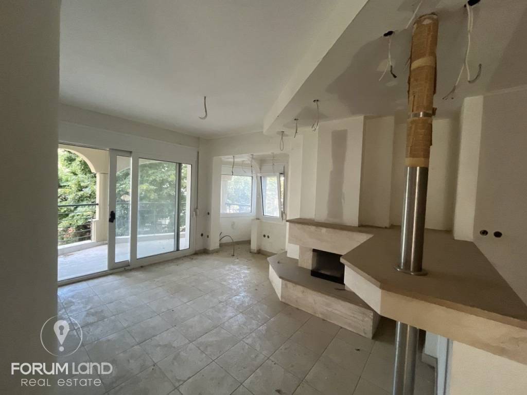 Forumland Real Estate, Σαλοκουζίνα