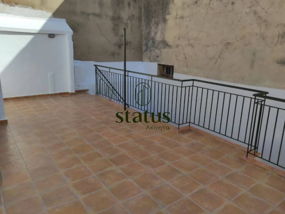 Θέα απο μπαλκόνι