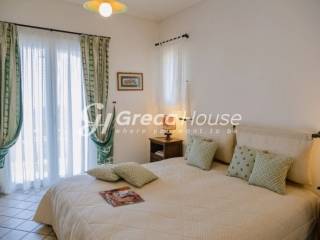 Βίλα με θέα Θάλασσα προς πώληση Εύβοια Γαλάζια Νερά 