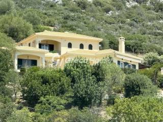 Βίλα με θέα Θάλασσα προς πώληση Εύβοια Γαλάζια Νερά 