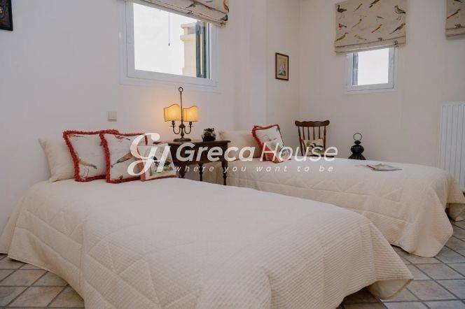 Βίλα με θέα Θάλασσα προς πώληση Εύβοια Γαλάζια Νερά 