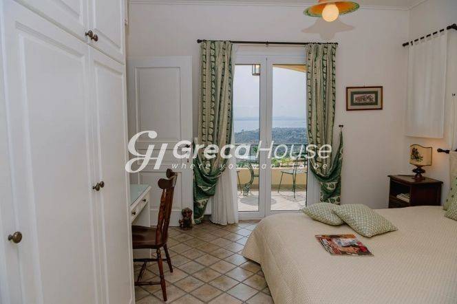 Βίλα με θέα Θάλασσα προς πώληση Εύβοια Γαλάζια Νερά 