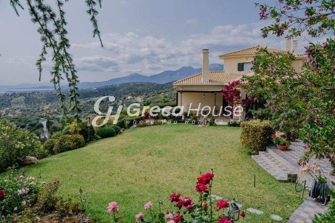 Βίλα με θέα Θάλασσα προς πώληση Εύβοια Γαλάζια Νερά 