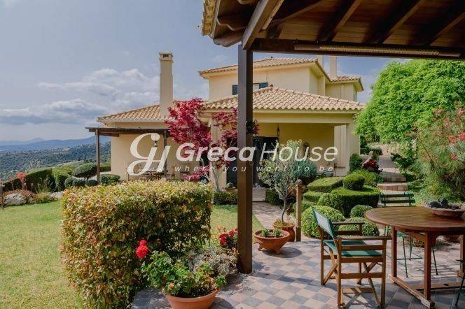 Βίλα με θέα Θάλασσα προς πώληση Εύβοια Γαλάζια Νερά 