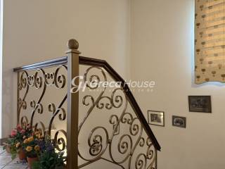 Βίλα με θέα Θάλασσα προς πώληση Εύβοια Γαλάζια Νερά 