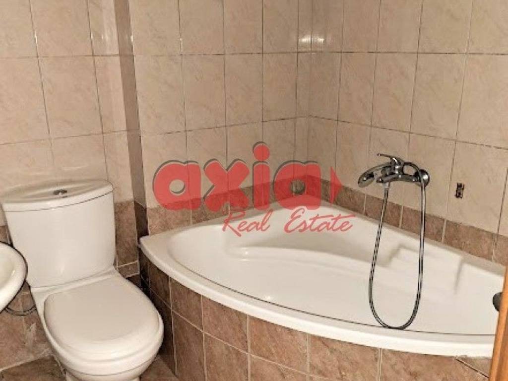 Πωλείται Διαμέρισμα 67τ.μ. προσόψεως στον 2ο όροφο με ατομική θέρμανση πετρελαίου πολύ κοντά στη θάλασσα