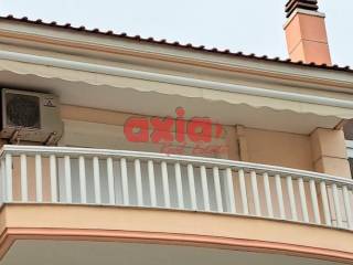 Ενοικιάζεται Διαμέρισμα 67τ.μ. προσόψεως στον 2ο όροφο με ατομική θέρμανση πετρελαίου.