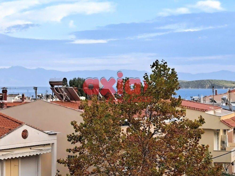 Ενοικιάζεται Διαμέρισμα 67τ.μ. προσόψεως στον 2ο όροφο με ατομική θέρμανση πετρελαίου.