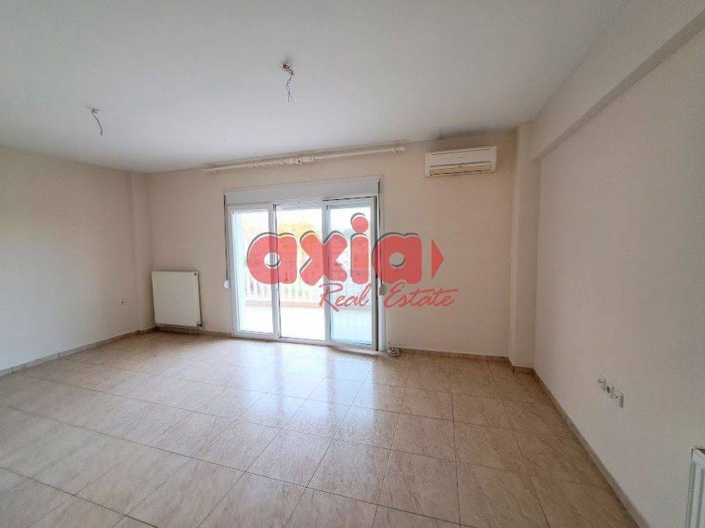 Ενοικιάζεται Διαμέρισμα 67τ.μ. προσόψεως στον 2ο όροφο με ατομική θέρμανση πετρελαίου.