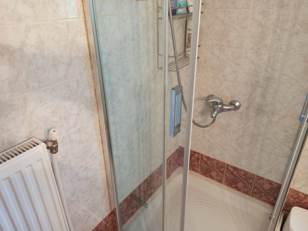 TO MPANIO TES MONOKATOIKIAS