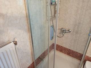 TO MPANIO TES MONOKATOIKIAS