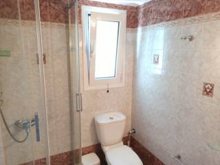 TO MPANIO TES MONOKATOIKIAS