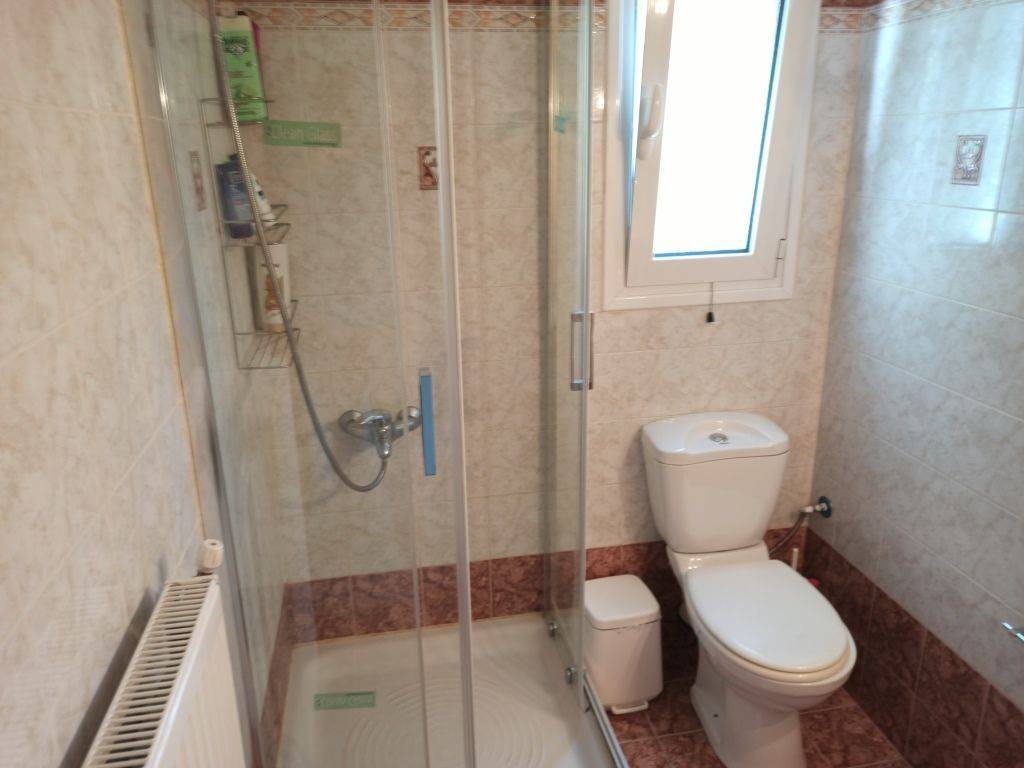 TO MPANIO TES MONOKATOIKIAS