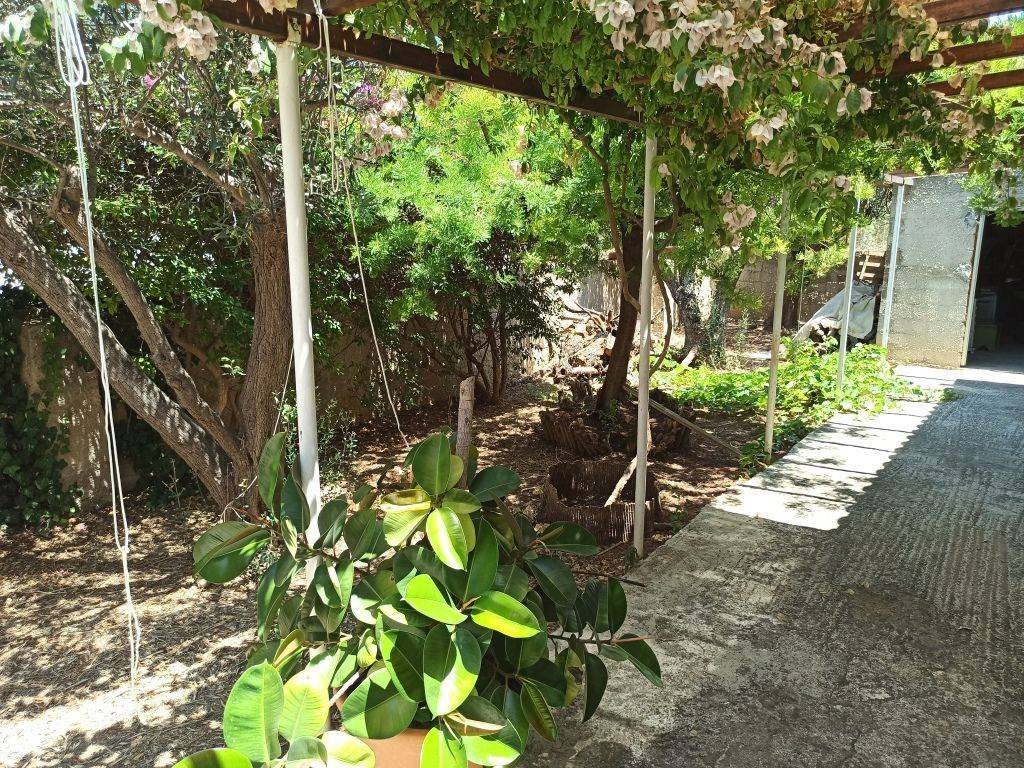 TMEMA TOY PERIBALLONTOS CHOROY