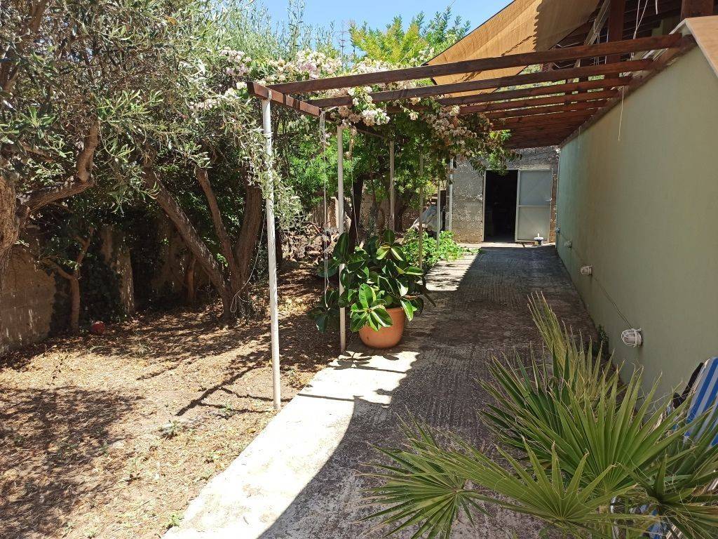 TMEMA TOY PERIBALLONTOS CHOROY