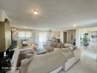 Forumland Real Estate, Σαλόνι με τζάκι