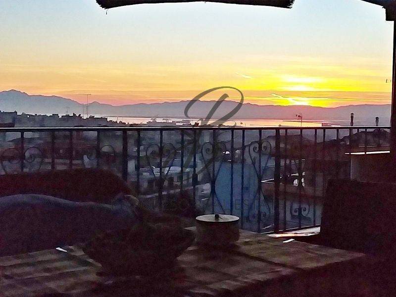 Θέα από μπαλκόνι