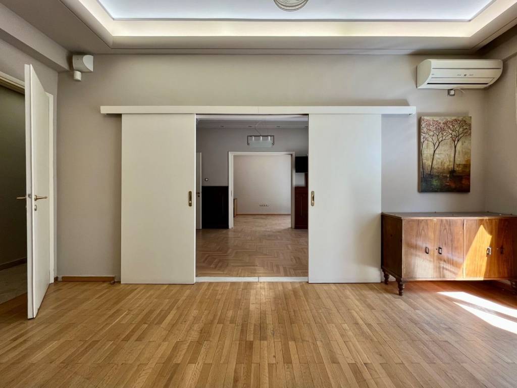 exarcheia_residential_apartment_for_sale