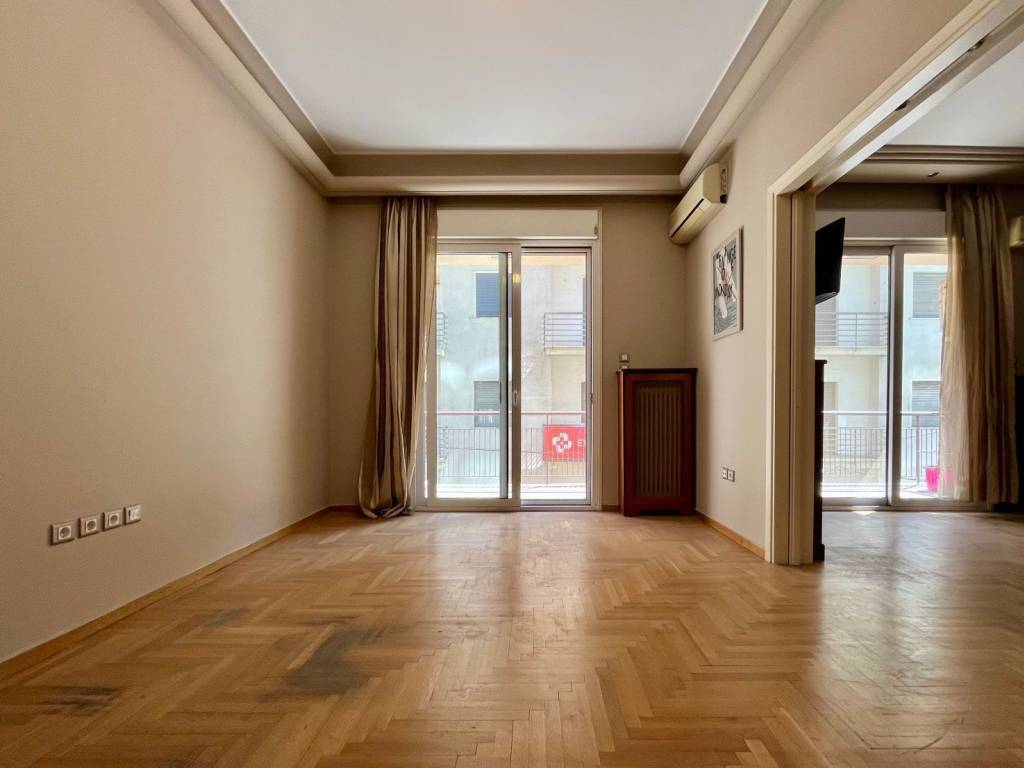 exarcheia_residential_apartment_for_sale