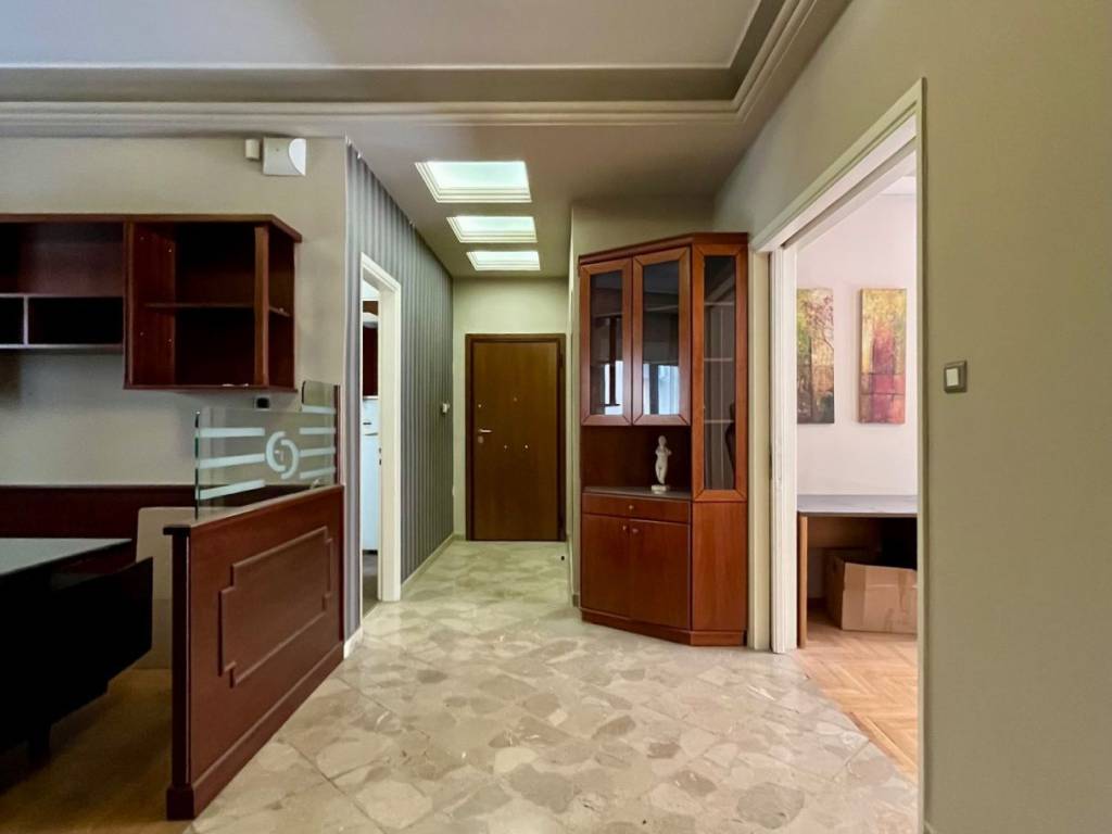 exarcheia_residential_apartment_for_sale