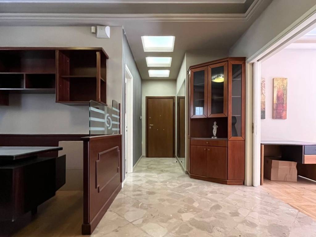 exarcheia_residential_apartment_for_sale