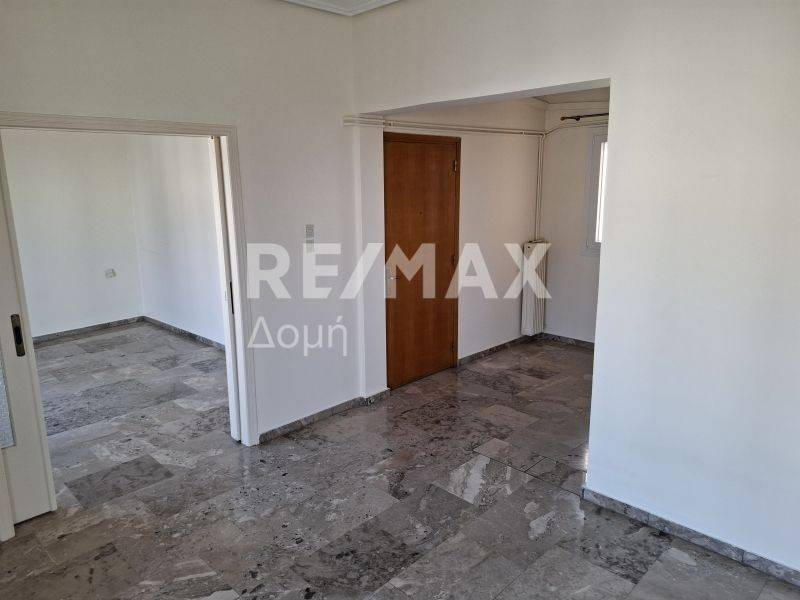 σαλονοτραπεζαρια