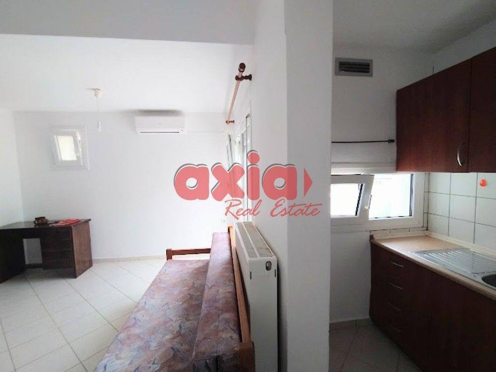 Ενοικιάζεται Studio 32τ.μ. που βρίσκεται στον  ισόγειο χώρο οικοδομής