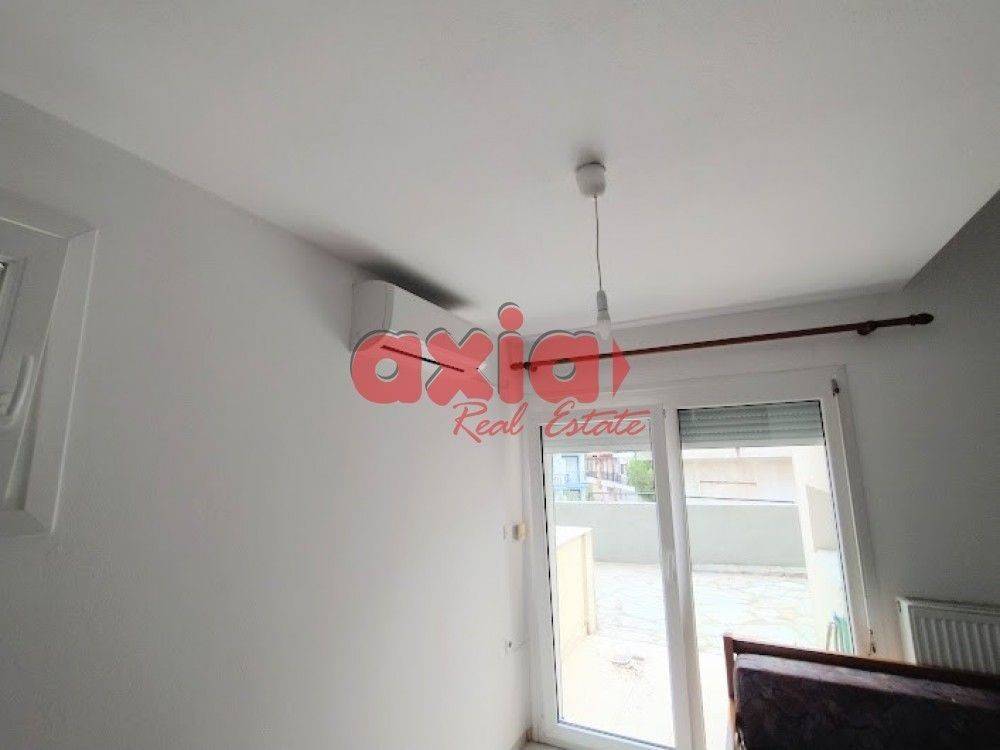 Ενοικιάζεται Studio 32τ.μ. που βρίσκεται στον  ισόγειο χώρο οικοδομής