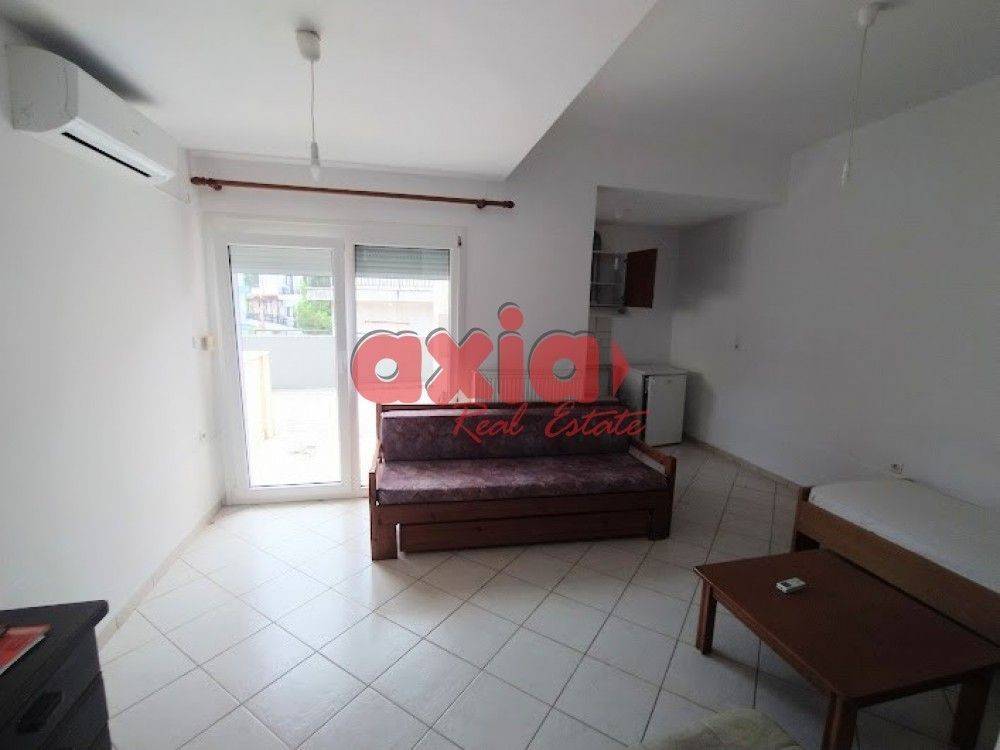 Ενοικιάζεται Studio 32τ.μ. που βρίσκεται στον  ισόγειο χώρο οικοδομής