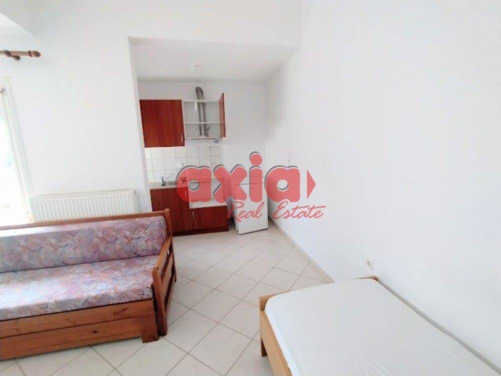Ενοικιάζεται Studio 32τ.μ. που βρίσκεται στον  ισόγειο χώρο οικοδομής