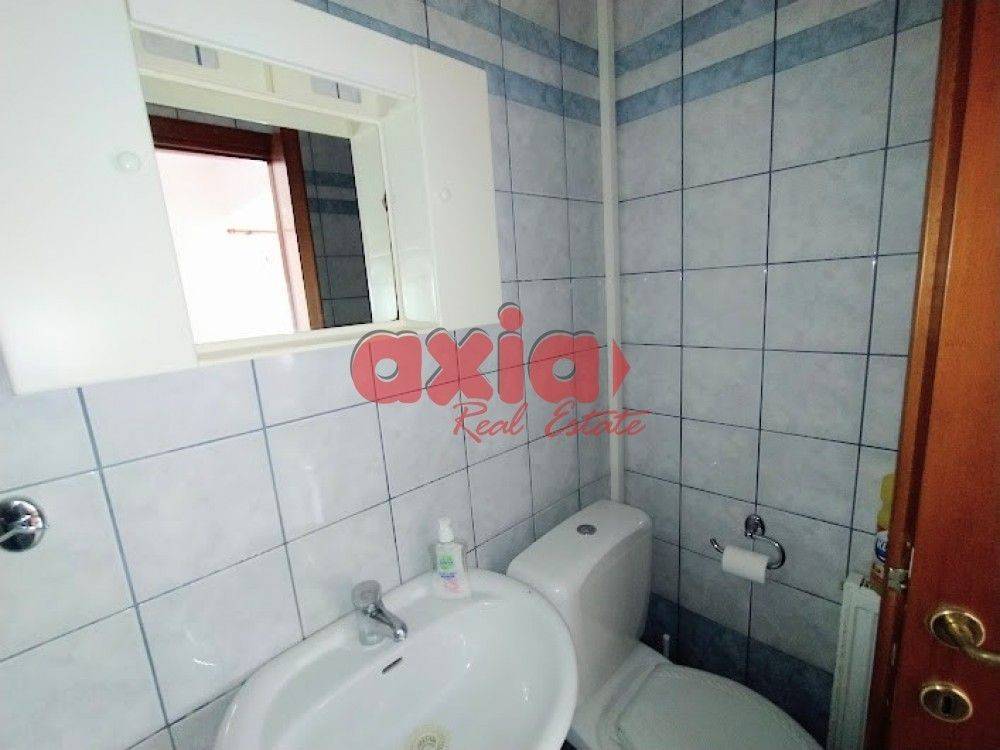 Ενοικιάζεται Studio 32τ.μ. που βρίσκεται στον  ισόγειο χώρο οικοδομής