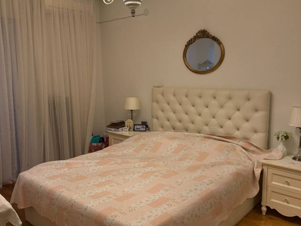 Η ΜΠΡΟΣΤΙΝΗ ΚΡΕΒΒΑΤΟΚΑΜΑΡΑ ΑΠΟ ΤΗΝ ΑΛΛΗ ΟΨΗ