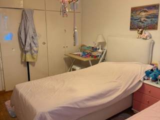 Η ΔΕΥΤΕΡΗ ΚΡΕΒΒΑΤΟΚΑΜΑΡΑ ΑΠΟ ΤΗΝ ΑΛΛΗ ΠΛΕΥΡΑ