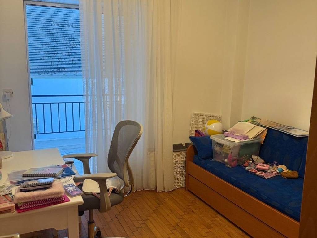 Η ΤΡΙΤΗ ΚΡΕΒΒΑΤΟΚΑΜΑΡΑ ΑΠΟ ΤΗΝ ΑΛΛΗ ΠΛΕΥΡΑ